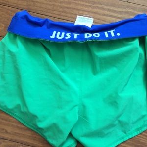 NWOT Nike shorts with built in small